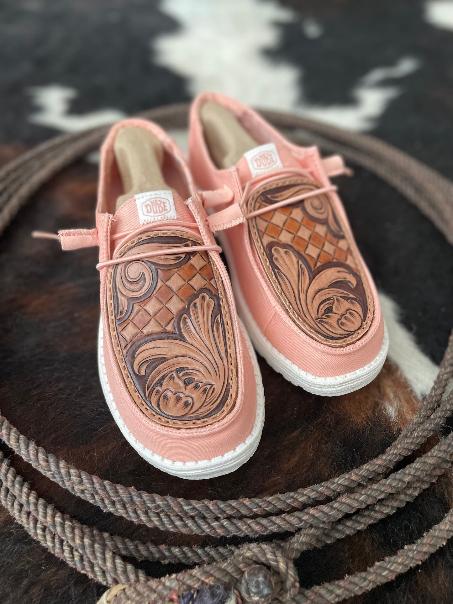 Corral Tooled Leather HeyDudes *Size 8W*